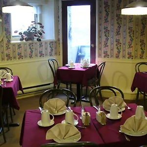 Albert House Bed & Breakfast